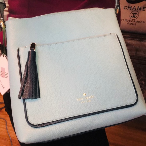 kate spade Handbags - Kate Spade On Purpose crossbody light blue